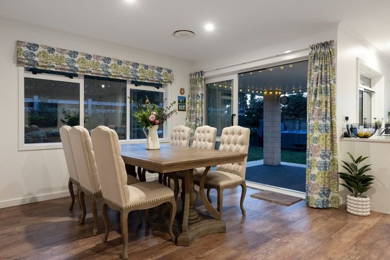 Photo of property in 1 Avocado Lane, Bethlehem, Tauranga, 3110