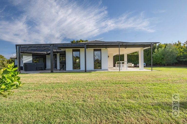 Photo of property in 11 Moses Road, Kaukapakapa, 0873