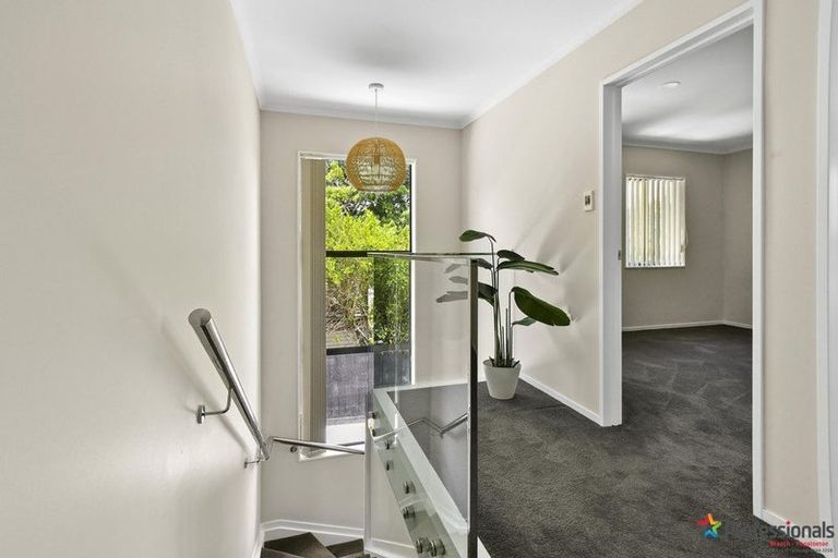 Photo of property in 3a Tagor Street, Glen Eden, Auckland, 0602