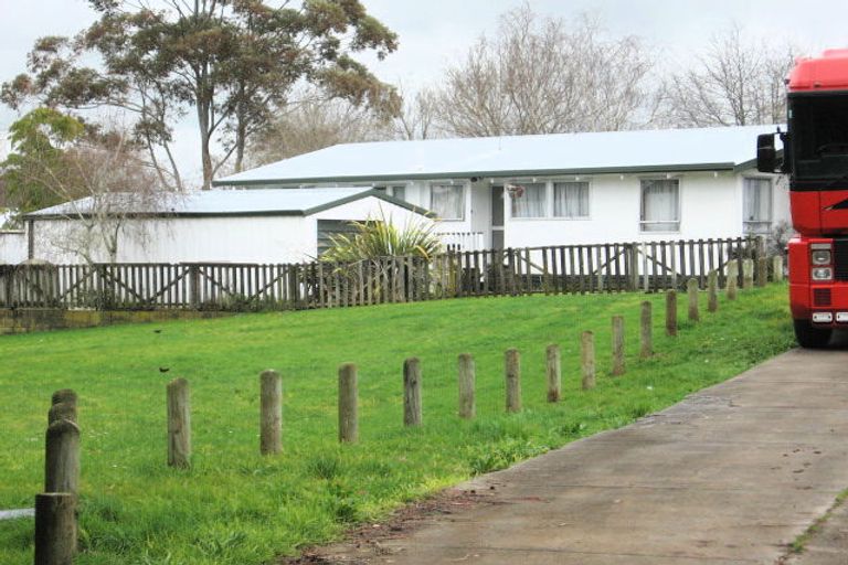 Photo of property in 23 Chrisarda Place, Red Hill, Papakura, 2110
