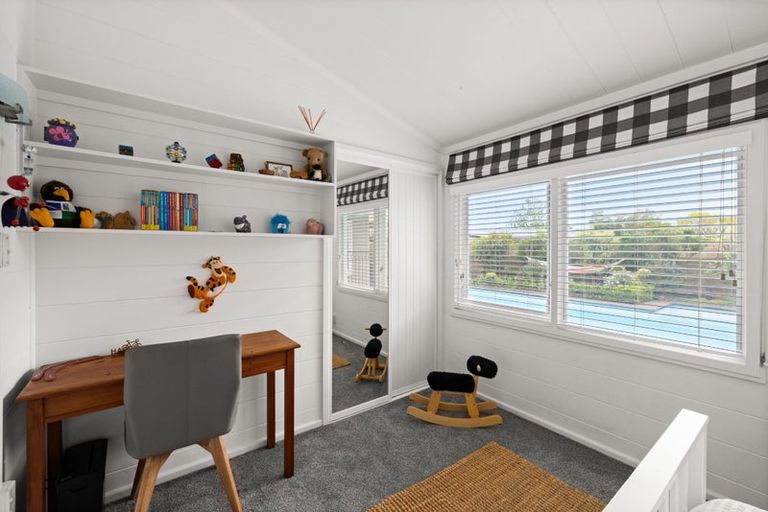 Photo of property in 5 Saint Hill Lane, Havelock North, 4130