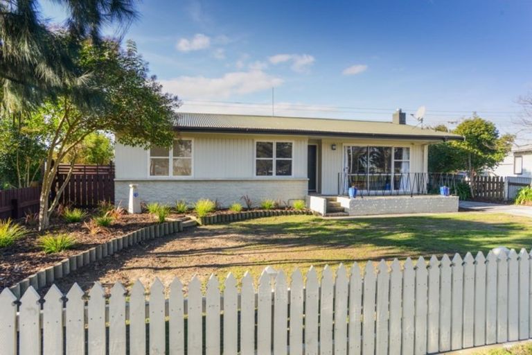 Photo of property in 46 Walton Way, Flaxmere, Hastings, 4120