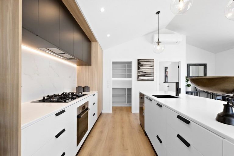 Photo of property in 82 Muster Road, Jacks Point, 9371