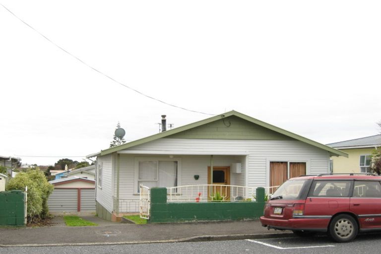 Photo of property in 61 Clemow Road, Fitzroy, New Plymouth, 4312