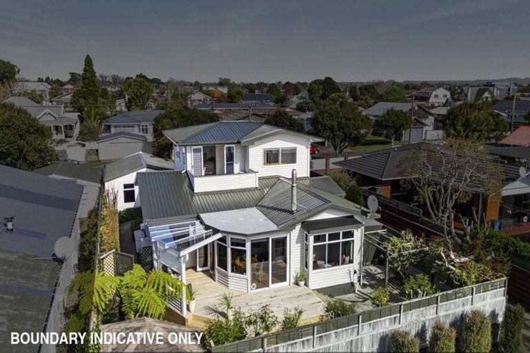 Photo of property in 11 George Street, Lower Vogeltown, New Plymouth, 4310
