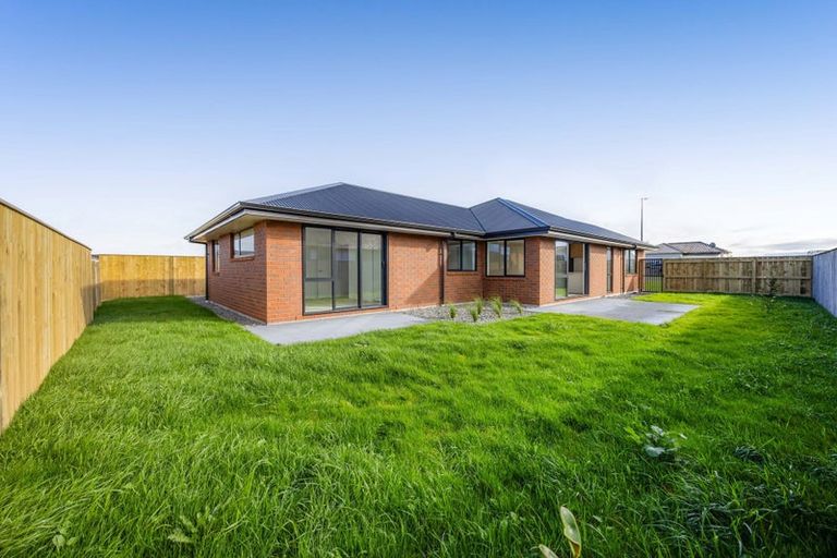 Photo of property in 72 Turuturu Road, Hawera, 4674