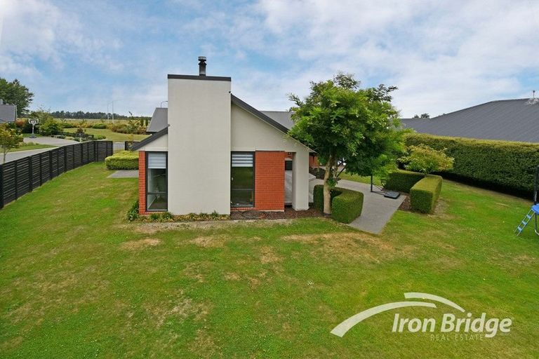 Photo of property in 8 Strauss Drive, Rolleston, 7614