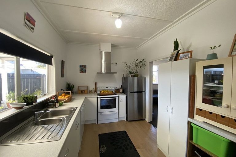 Photo of property in 7 Carey Street, Waitara, 4320