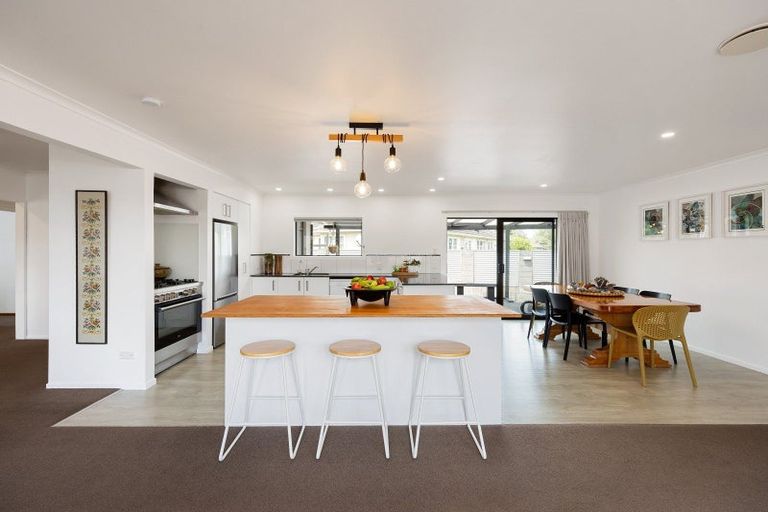 Photo of property in 27 Churchill Avenue, Maeroa, Hamilton, 3200