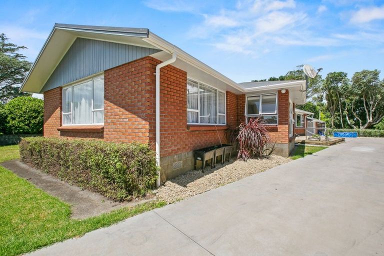 Photo of property in 22 Carthew Street, Okato, 4335