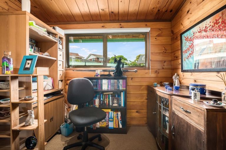 Photo of property in 15 James Cook Drive, Whitby, Porirua, 5024