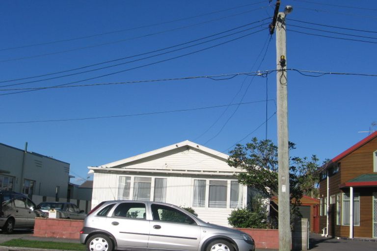 Photo of property in 30 Bouverie Street, Petone, Lower Hutt, 5012