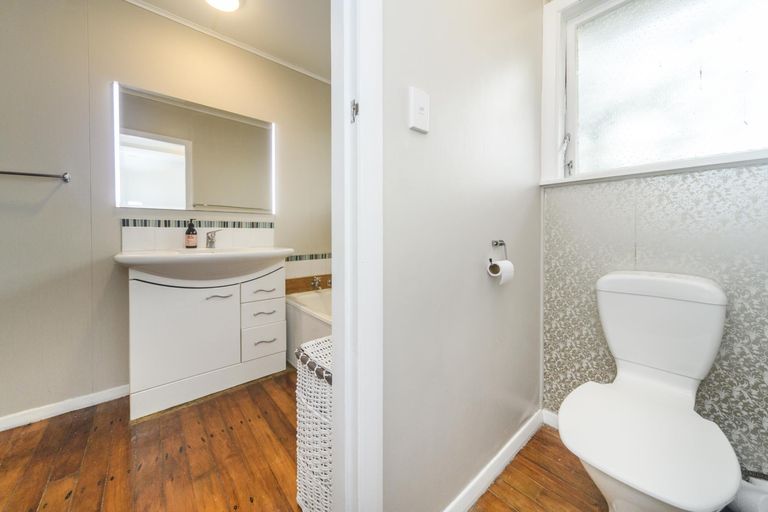 Photo of property in 76 Watershed Road, Bunnythorpe, Palmerston North, 4470