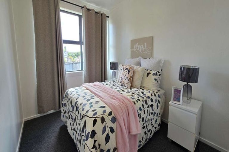 Photo of property in 13 Romney Place, Manurewa, Auckland, 2102