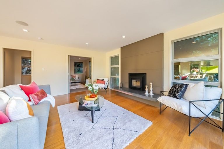 Photo of property in 25 Renown Road, Raumati South, Paraparaumu, 5032