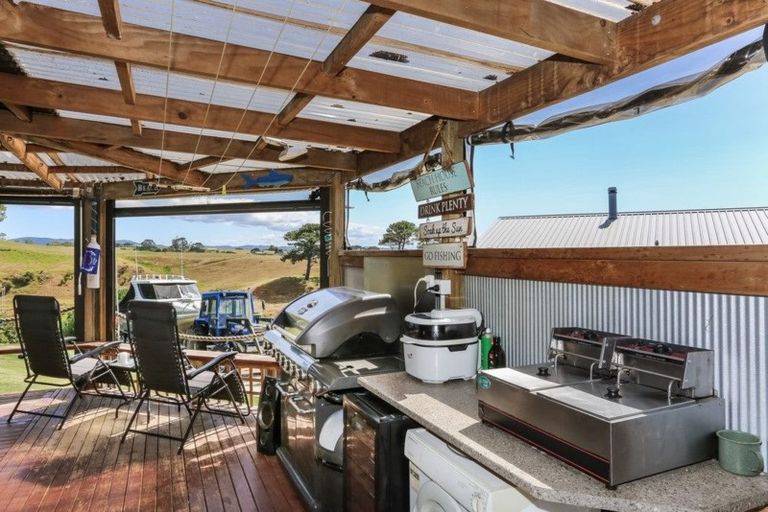 Photo of property in 481b Grahams Beach Road, Manukau Heads, Waiuku, 2684
