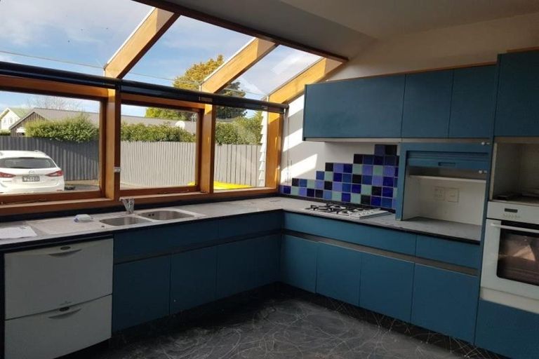 Photo of property in 4 Whitmore Street, Edgeware, Christchurch, 8013