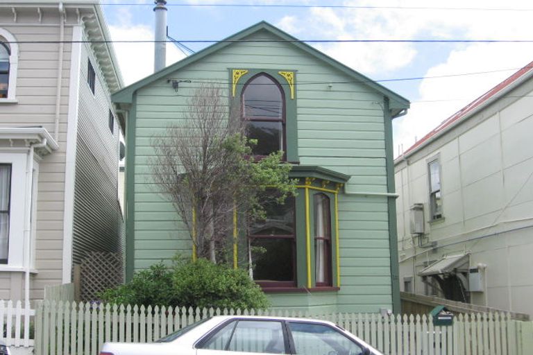 Photo of property in 12 Porritt Avenue, Mount Victoria, Wellington, 6011