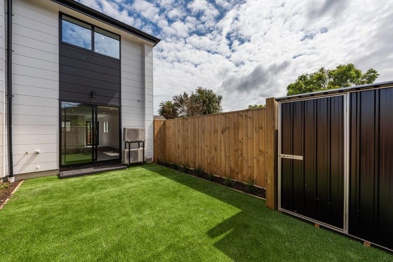 Photo of property in Riverena Flats, 377 Barbadoes Street, Christchurch Central, Christchurch, 8011