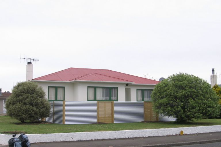 Photo of property in 2/8 Flanders Avenue, Onekawa, Napier, 4110