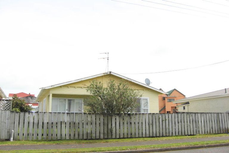 Photo of property in 34 Standish Street, Inglewood, 4330