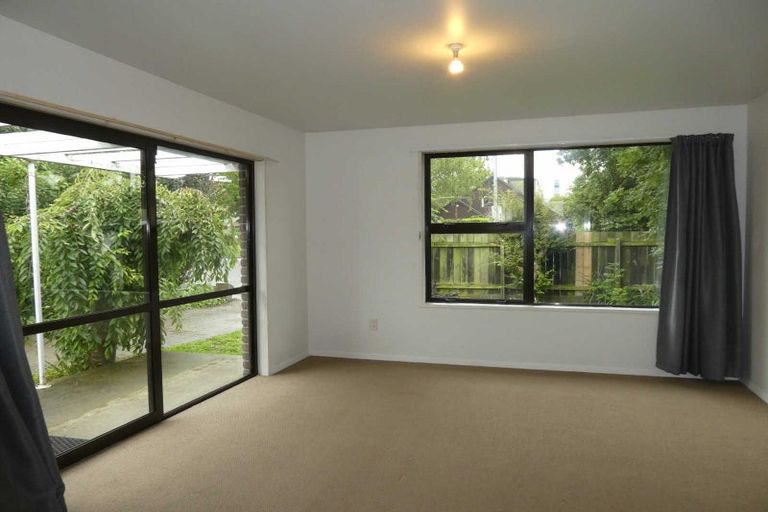 Photo of property in 17 Siska Place, Upper Riccarton, Christchurch, 8041