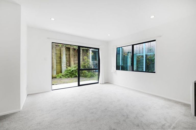 Photo of property in 23 Mariners View Road, Beach Haven, Auckland, 0626