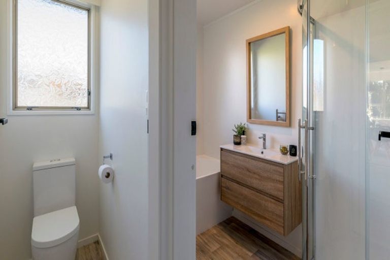 Photo of property in 46 Martin Road, Paraparaumu Beach, Paraparaumu, 5032