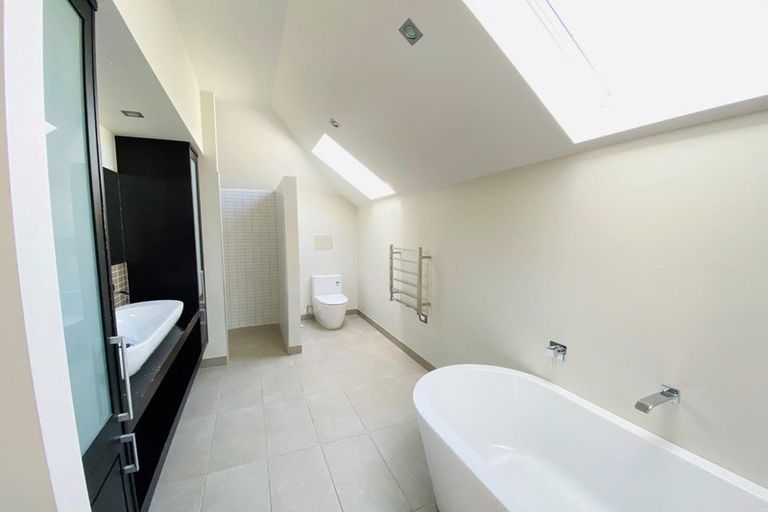 Photo of property in 5j The Prom, Coatesville, Albany, 0793