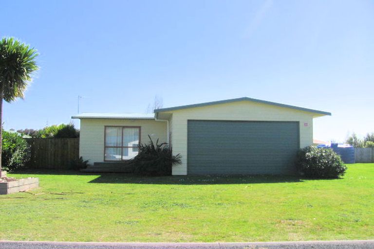 Photo of property in 39 Charles Green Drive, Cooks Beach, Whitianga, 3591