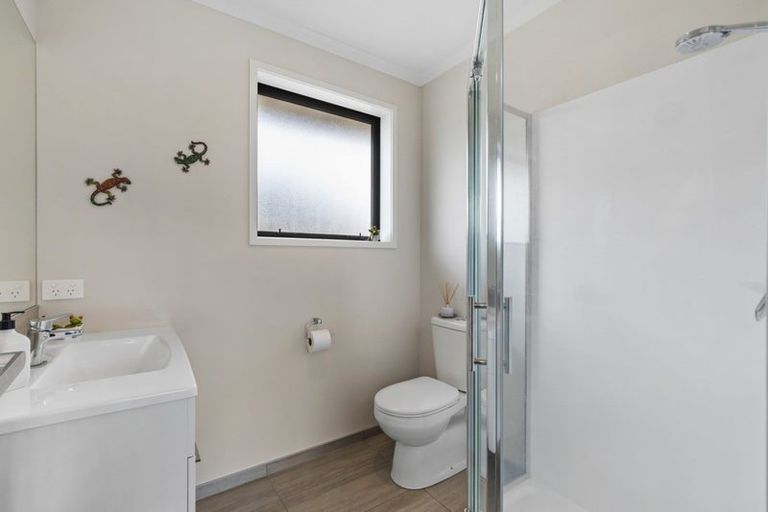 Photo of property in 20 Costello Drive, Ngatea, 3503