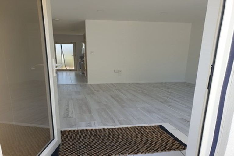 Photo of property in 3 Lyttelton Avenue, Forrest Hill, Auckland, 0620