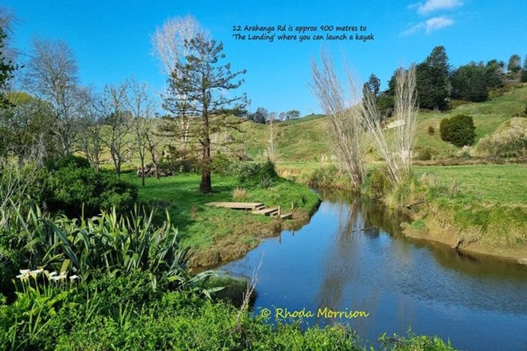 Photo of property in 12 Arahanga Road, Paparoa, 0571