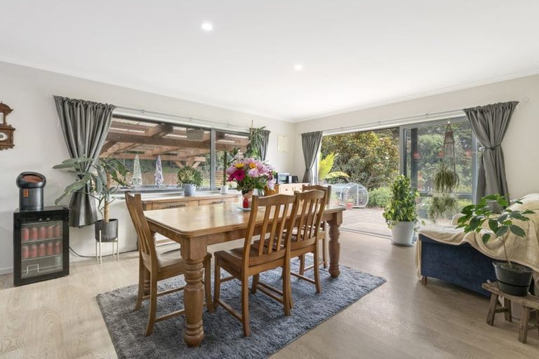 Photo of property in 42 Urumaraki Avenue, Helensville, 0800