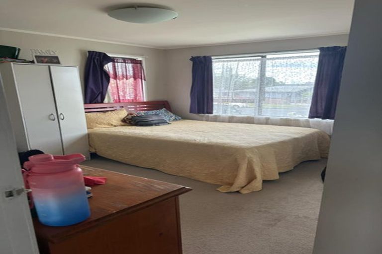 Photo of property in 96 Hyperion Drive, Randwick Park, Auckland, 2105