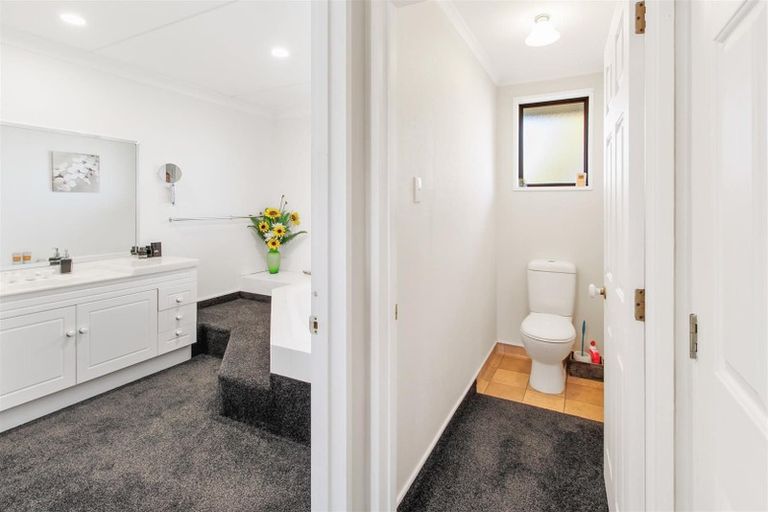 Photo of property in 6 Exeter Street, Waimate, 7924