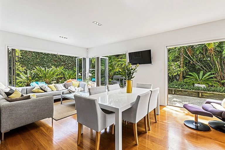 Photo of property in 1/20 Killarney Street, Takapuna, Auckland, 0622