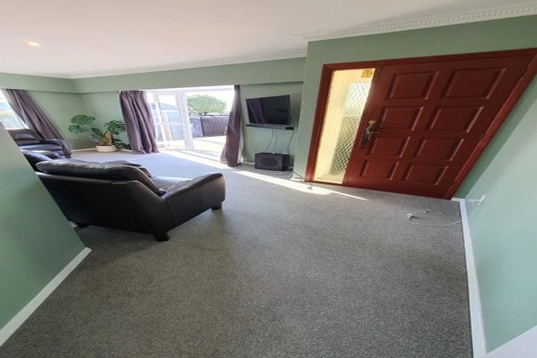 Photo of property in 5 Tothill Place, Papanui, Christchurch, 8053