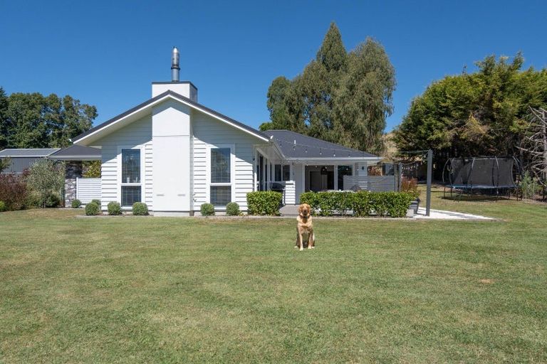 Photo of property in 65 Dalmore Way, Acacia Bay, Taupo, 3385