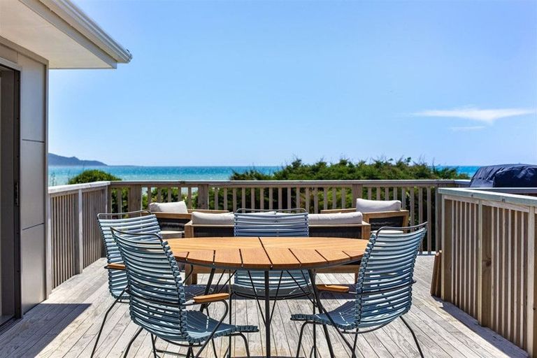 Photo of property in 249 Manly Street, Paraparaumu Beach, Paraparaumu, 5032