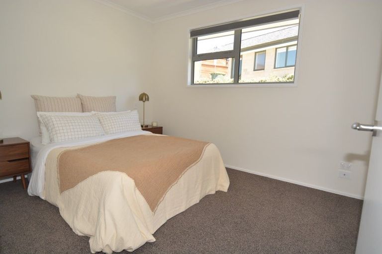 Photo of property in 4 Avalanche Place, Wanaka, 9305