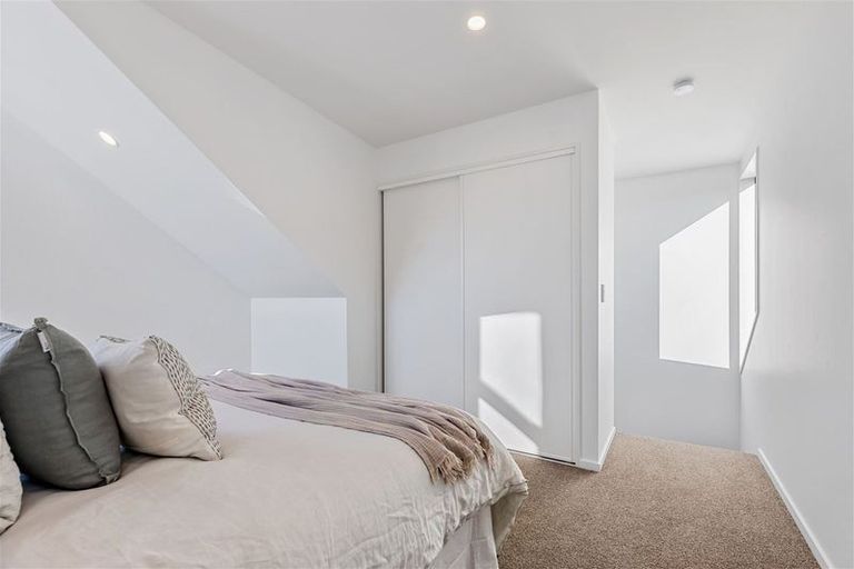Photo of property in 4a Howe Street, New Brighton, Christchurch, 8083