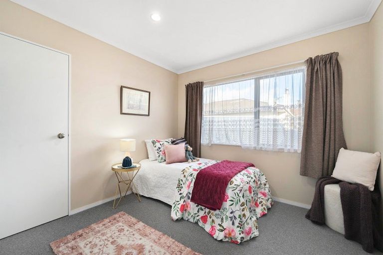 Photo of property in 4a Fairfield Avenue, Fairfield, Lower Hutt, 5011