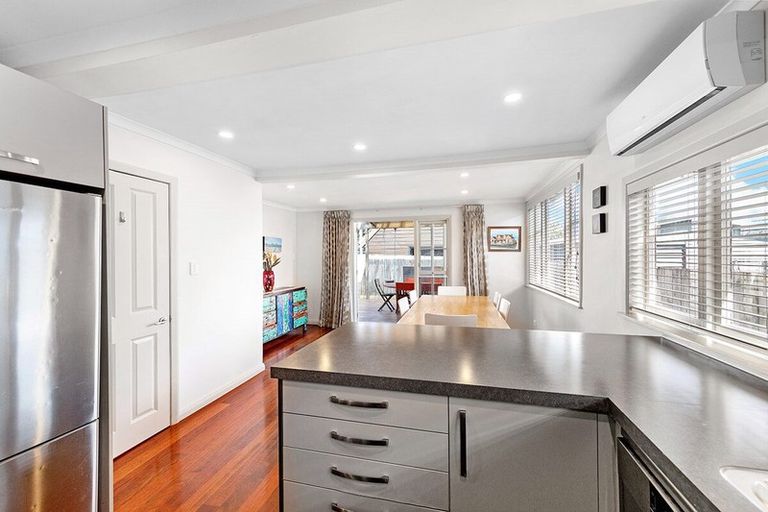 Photo of property in 40a Formby Avenue, Point Chevalier, Auckland, 1022