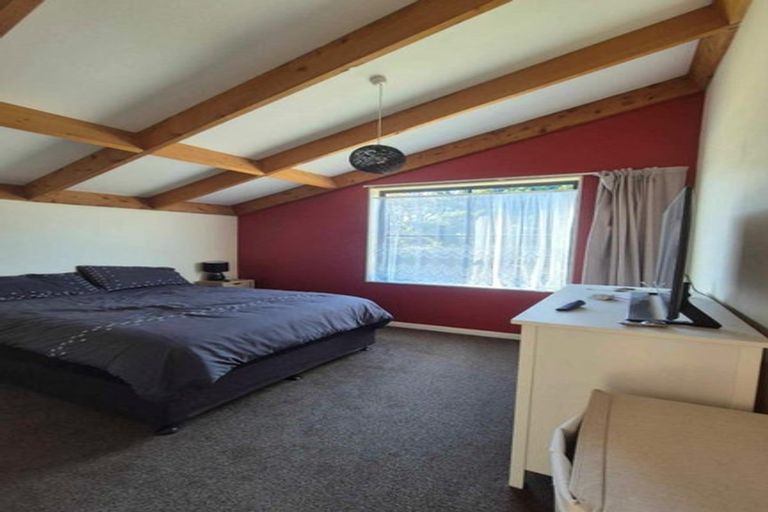 Photo of property in 59 Renown Road, Raumati South, Paraparaumu, 5032