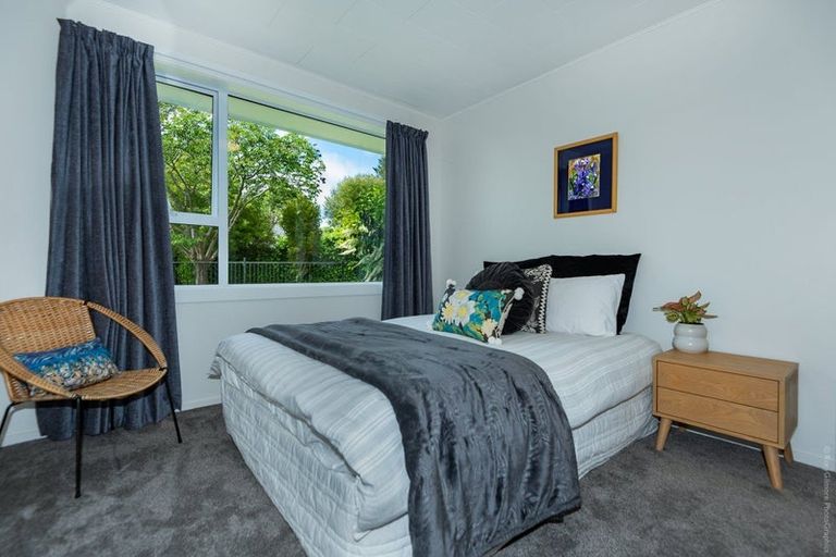 Photo of property in 69a Aorangi Road, Bryndwr, Christchurch, 8053