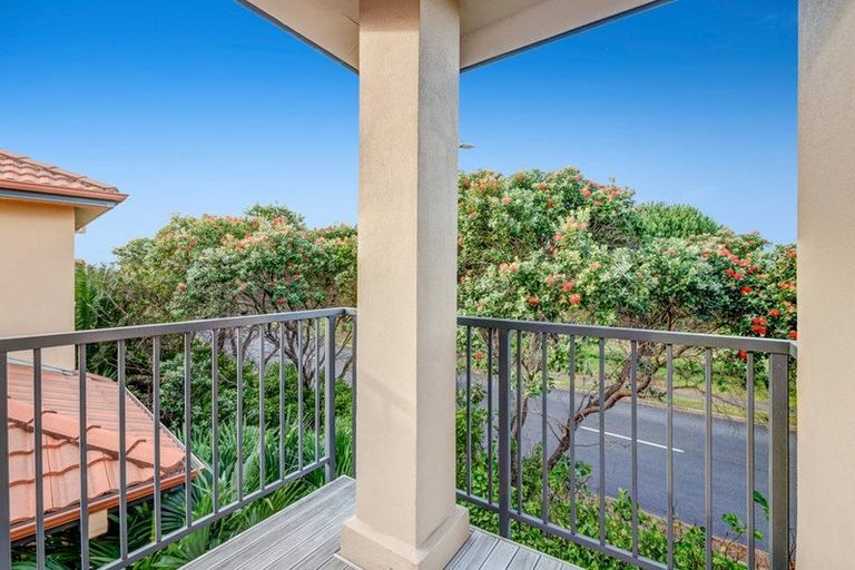 Photo of property in 19 Trimaran Drive, Gulf Harbour, Whangaparaoa, 0930