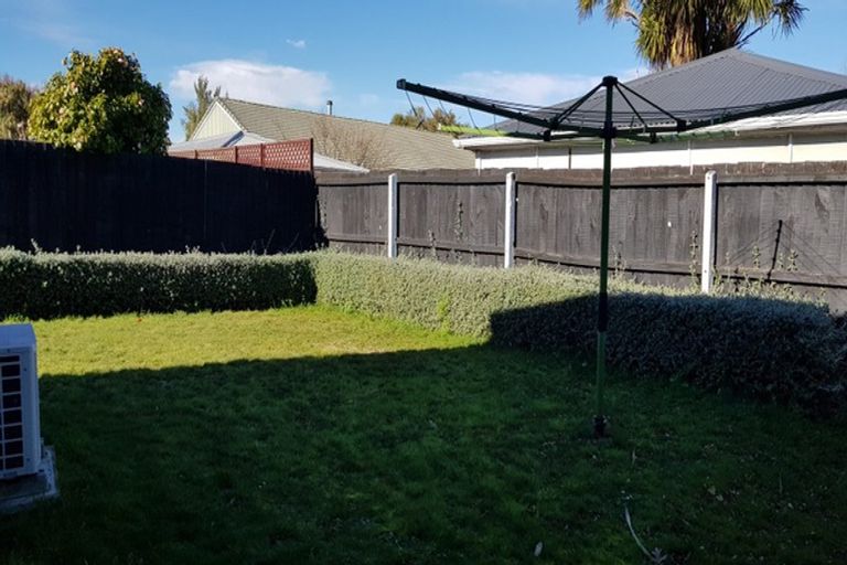 Photo of property in 15 Powell Crescent, Ilam, Christchurch, 8041