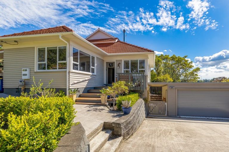 Photo of property in 312 Glengarry Road, Glen Eden, Auckland, 0602