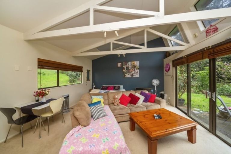 Photo of property in 231 Henwood Road, Paraite, New Plymouth, 4372